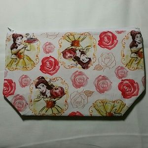 HANDMADE MAKEUP BAG!  💄👝
